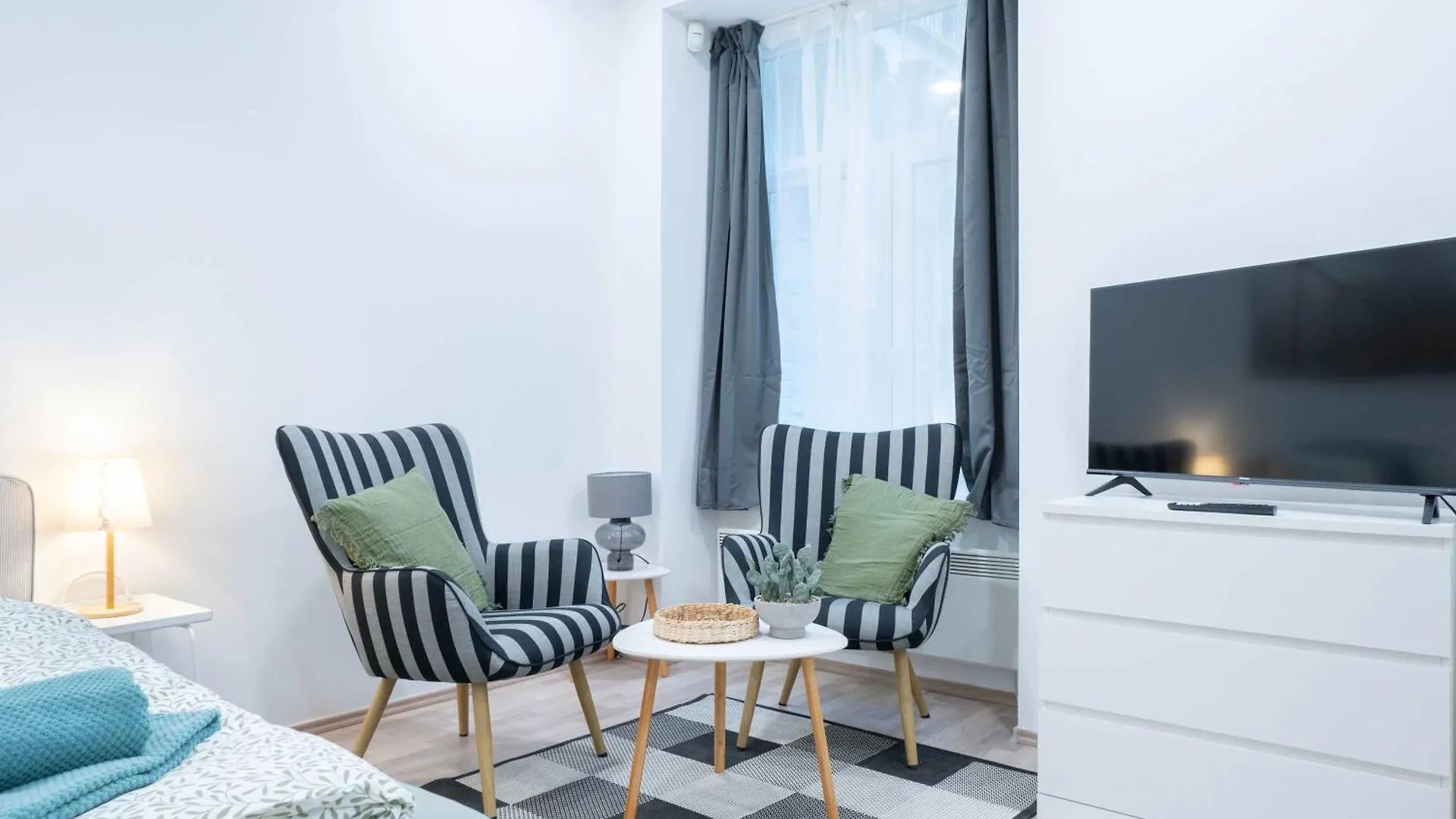 Luna Verde Loft P43 location